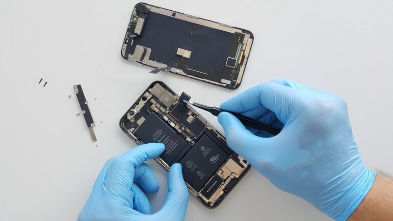 Customer Satisfaction Guaranteed with Every Phone Repair at Our Center